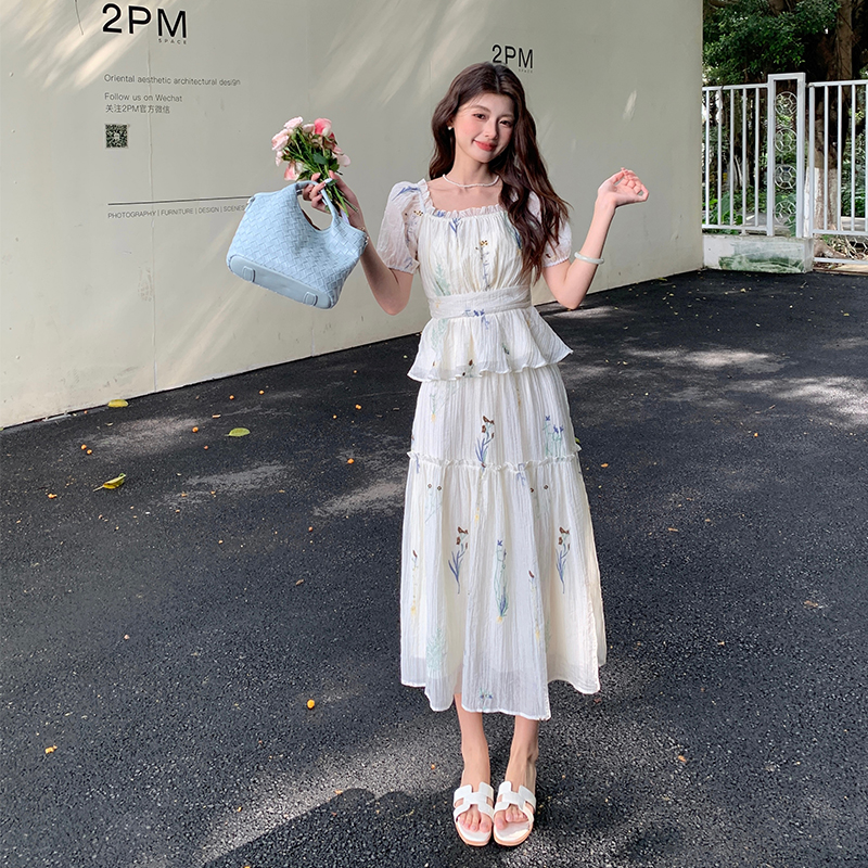 Elegant Embroidered Two-Piece Summer Vacation Set 7115