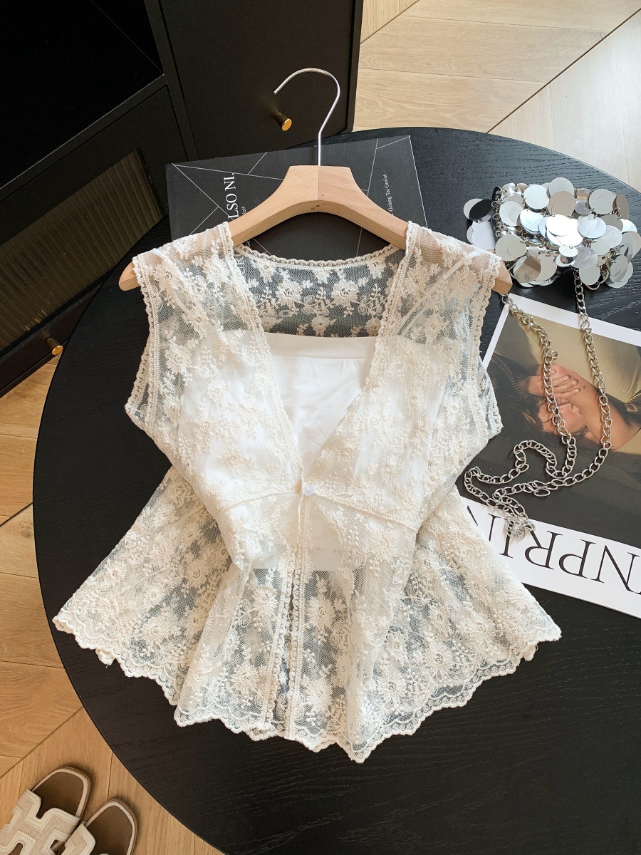 Women's Beige Lace Sleeveless Cardigan and Cami Two-Piece Set Loose Hollow Vest Short Light Outerwear - Image 3