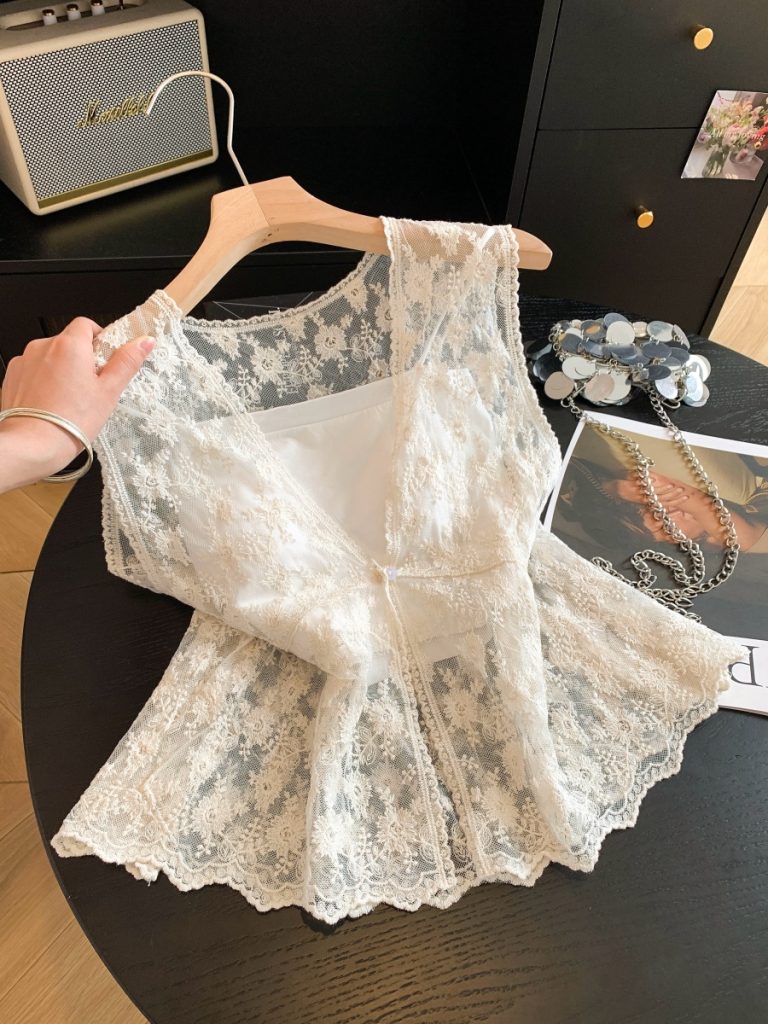 Women's Beige Lace Sleeveless Cardigan and Cami Two-Piece Set Loose Hollow Vest Short Light Outerwear