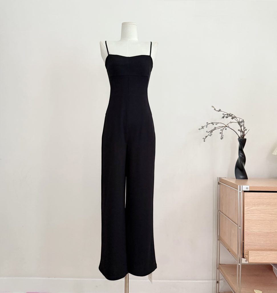 Women's Black V-Neck Sleeveless Wide-Leg Jumpsuit Summer Casual Loose Slimming Long Pants