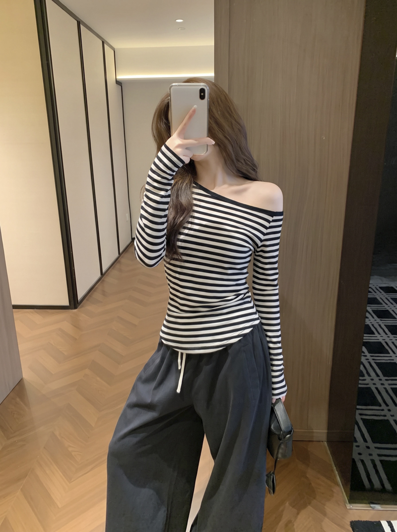 Sexy One-Shoulder Striped Long-Sleeve Slim-Fit Women's Top 2026 Fall - Image 2